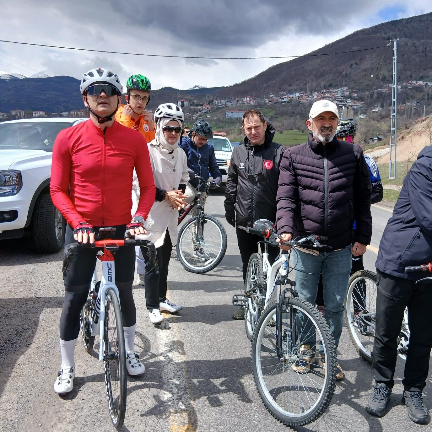 A Turkish Governor Was Ousted. Were Bicycling Tights to Blame?