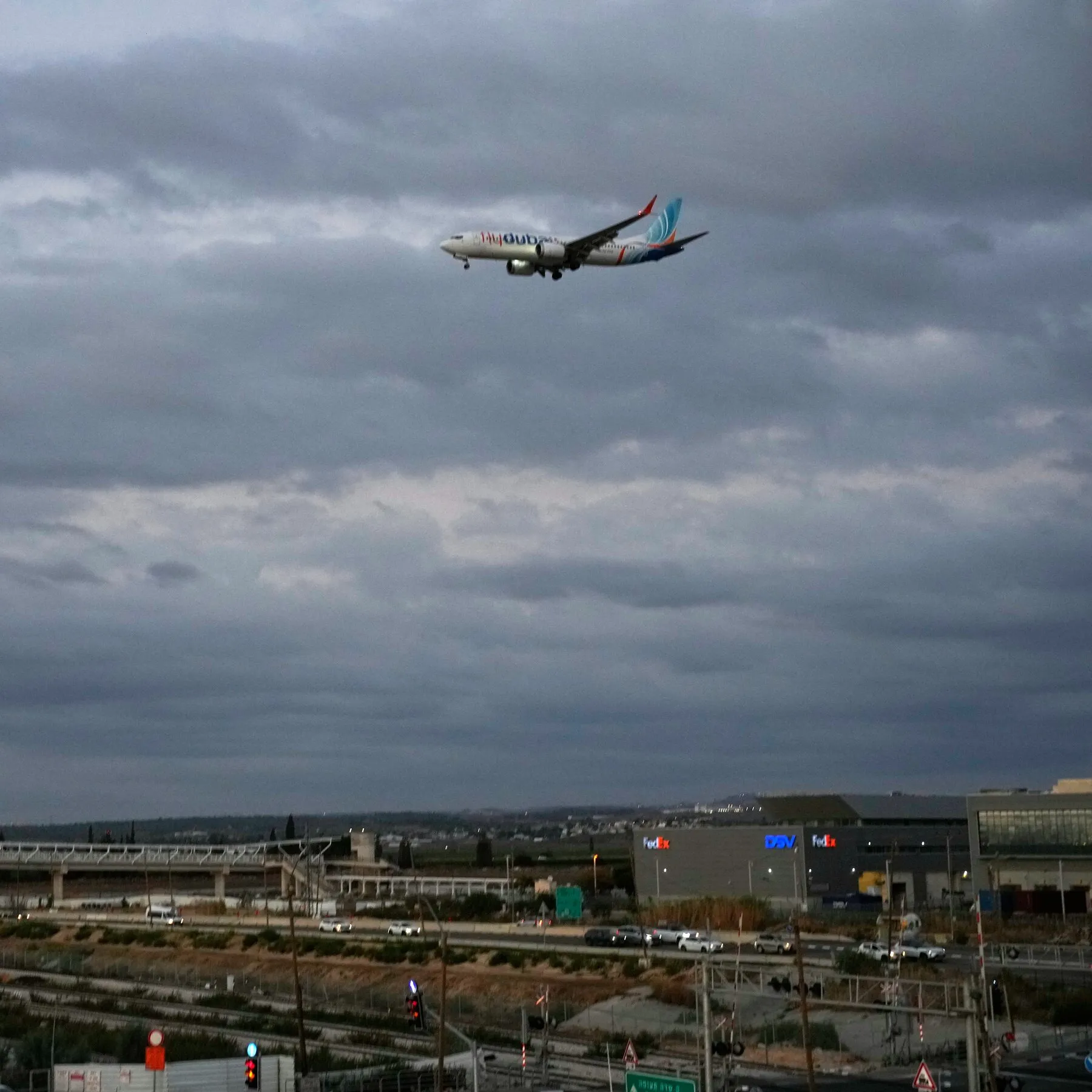 A Bloody Attack on a FlyDubai Plane Headed to Israel, and a Terrifying Plunge